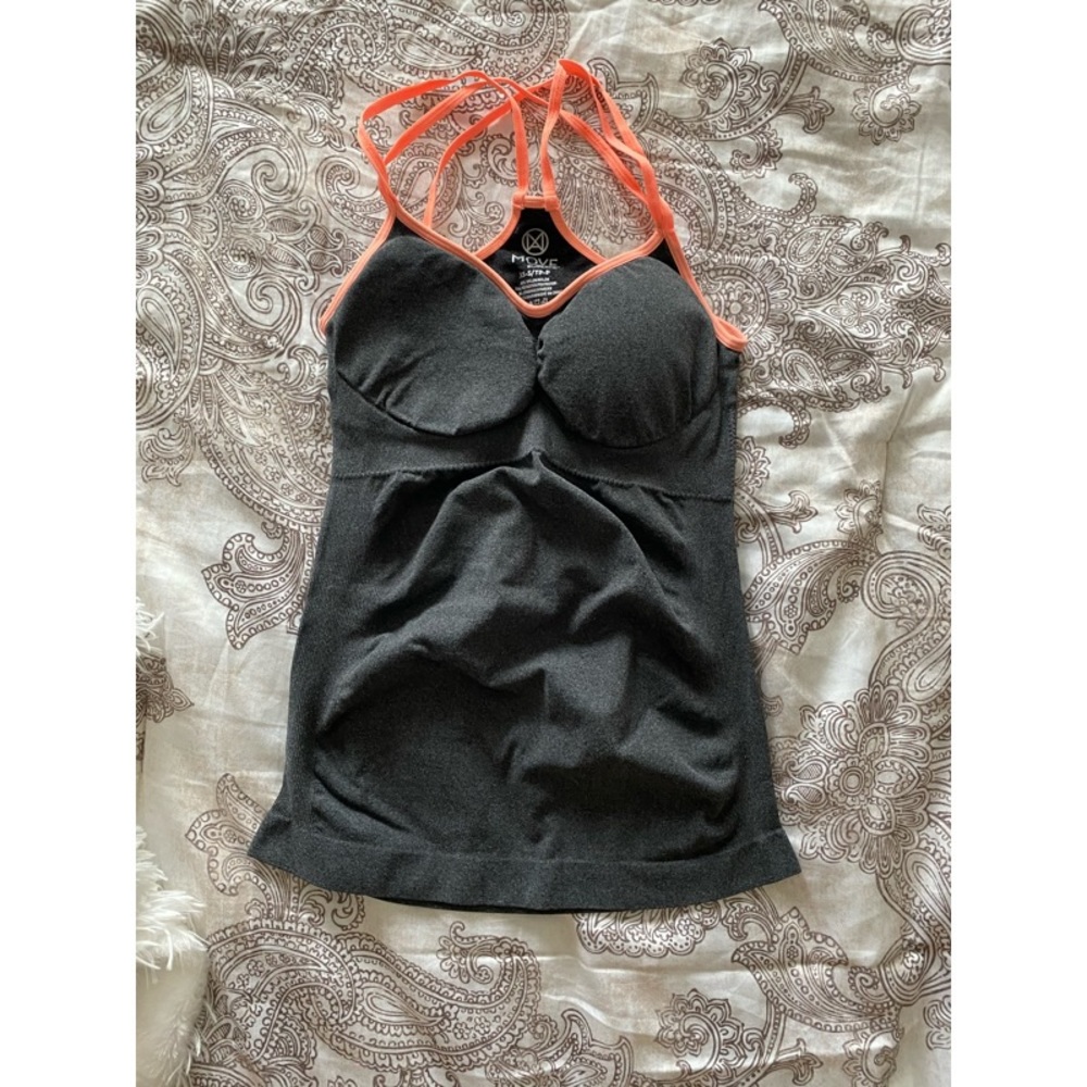 Athletic tank top w/ built in bra